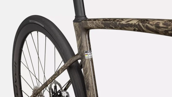 S-Works Roubaix SL8 – SRAM RED AXS 1